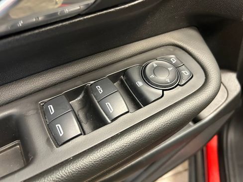 Used 2024 GMC Terrain SLE image 20