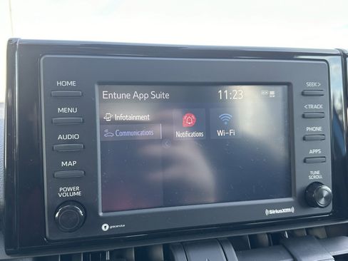 Used 2021 Toyota RAV4 LE image 32