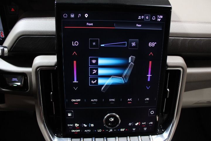 New 2026 GMC Yukon XL Denali w/ Denali Reserve Package AWD/4WD image 52