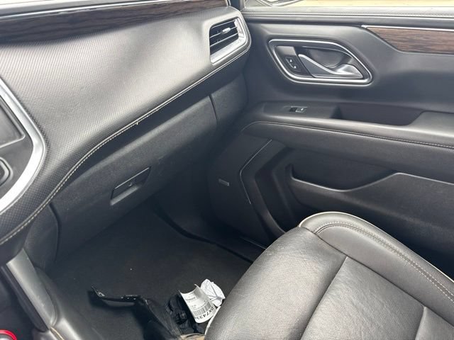 Used 2023 Chevrolet Suburban Premier AWD/4WD image 34