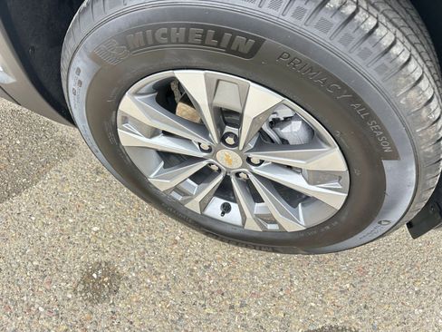 Used 2025 Chevrolet Equinox LT image 30