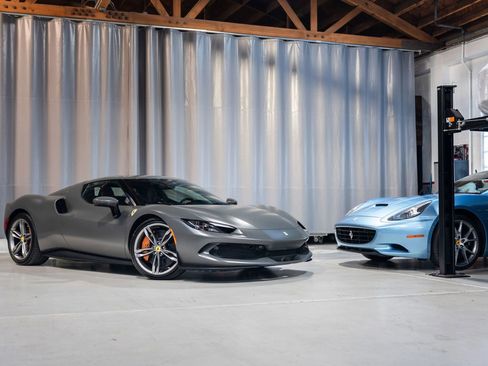 Used 2024 Ferrari 296 GTB RWD image 12