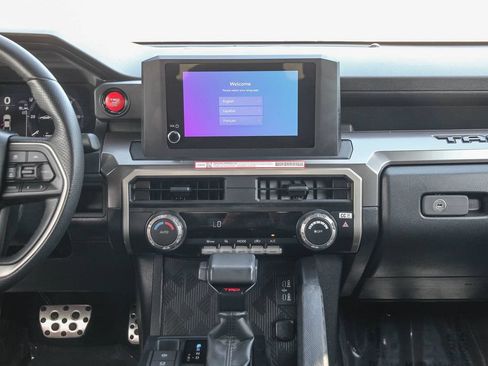 Used 2025 Toyota Tacoma TRD Sport AWD/4WD image 13