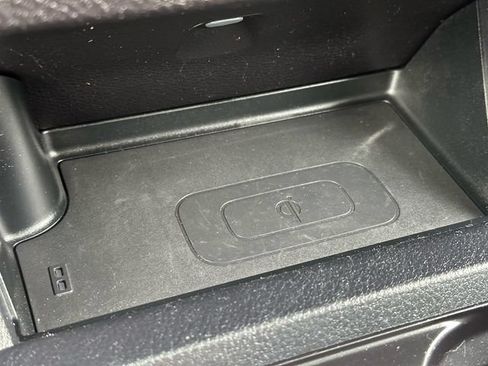 Certified 2017 Toyota Tacoma TRD Off-Road w/ Premium & Technology Package AWD/4WD image 21