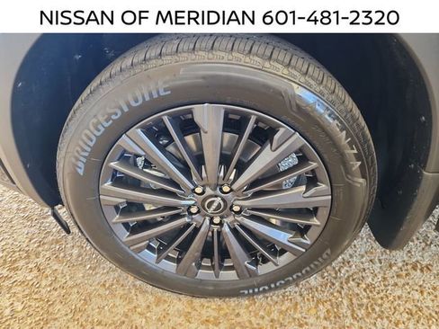 New 2026 Nissan Pathfinder SL w/ SL Premium Package AWD/4WD image 24