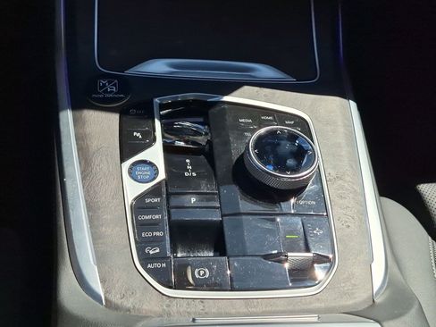 Used 2024 BMW X7 xDrive40i w/ Executive Package AWD/4WD image 25