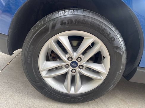 Used 2018 Ford Edge SEL w/ Equipment Group 201A image 25