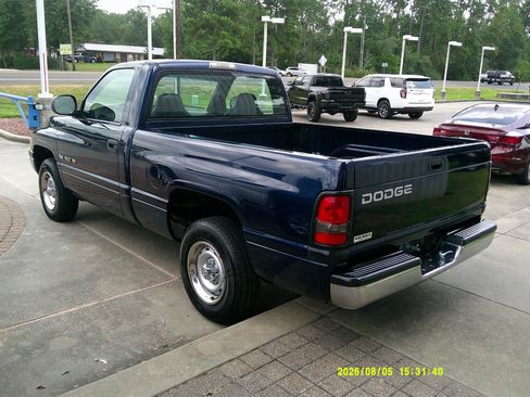 Used 2001 Dodge Ram 1500 Truck 2WD Regular Cab image 2
