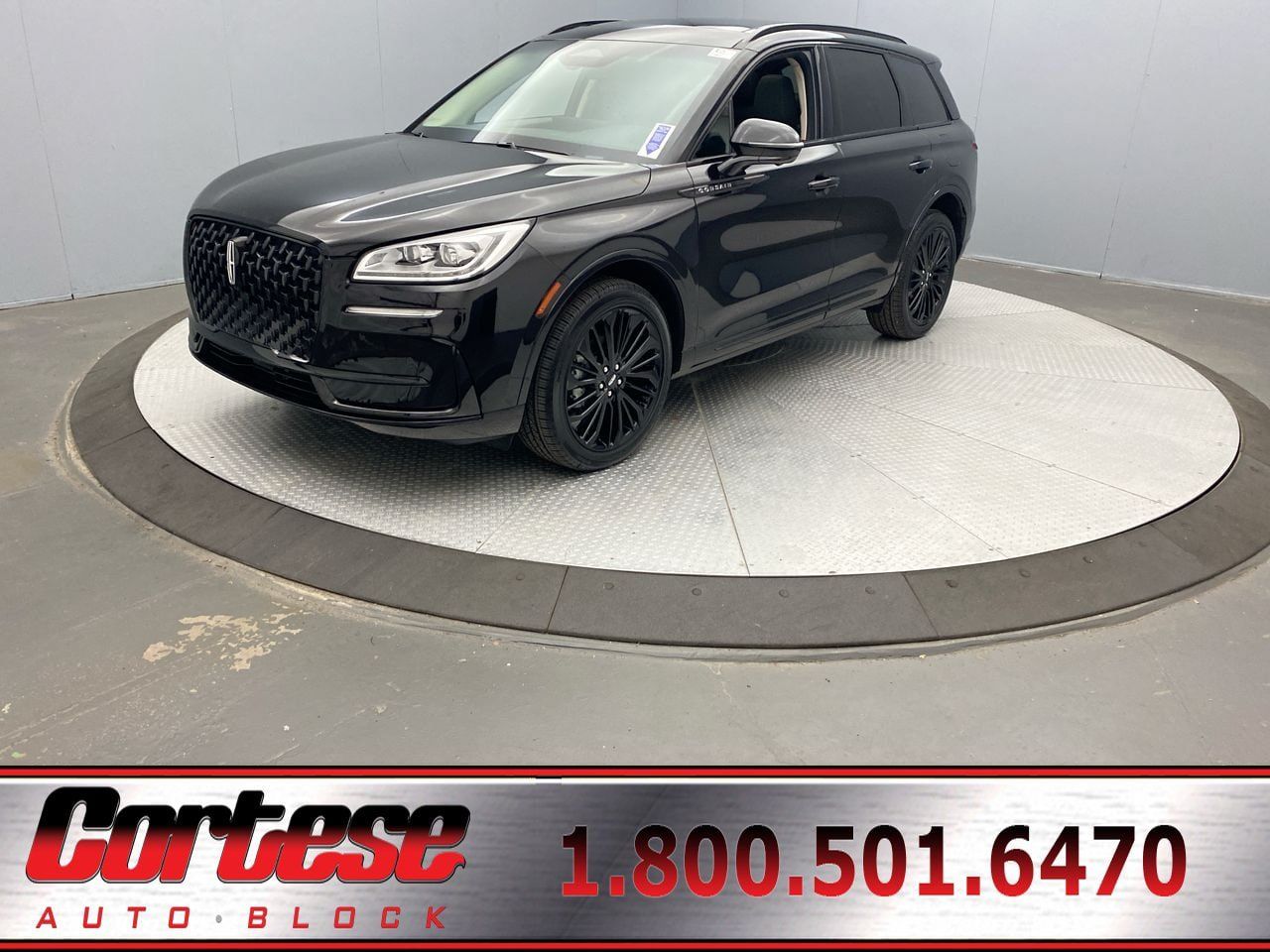 Used 2024 Lincoln Corsair Reserve w/ Equipment Group 201A AWD/4WD image 1
