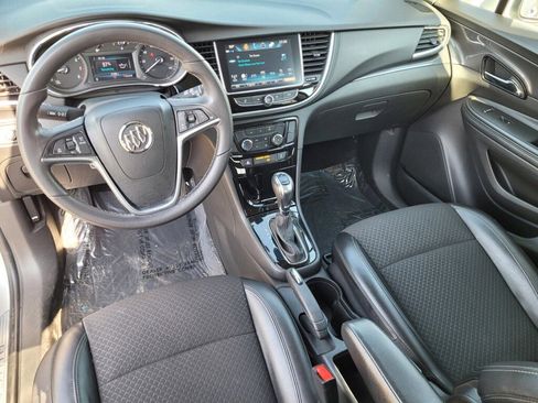 Used 2020 Buick Encore Preferred image 16