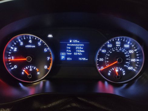 Used 2020 Kia Sportage EX image 23