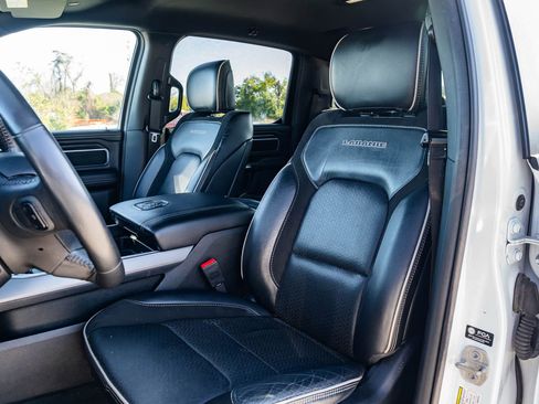 Used 2024 RAM 1500 Laramie image 19