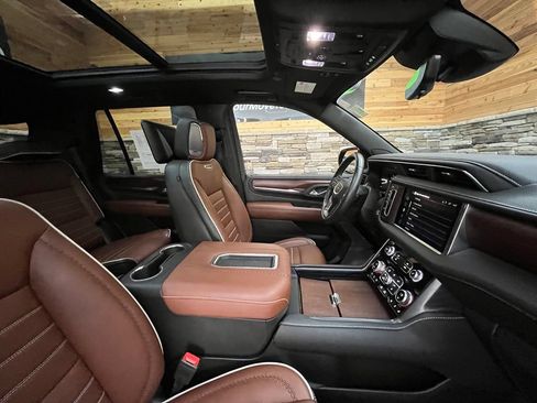 Used 2023 GMC Yukon Denali Ultimate AWD/4WD image 30