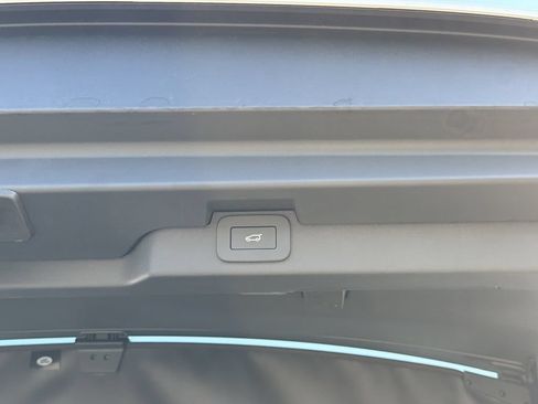 New 2026 Land Rover Discovery Dynamic SE AWD/4WD image 13