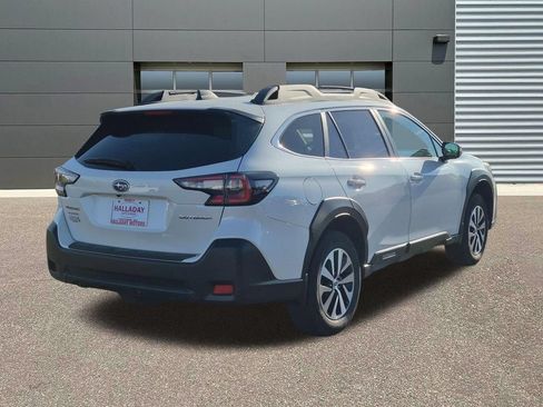 Certified 2025 Subaru Outback Premium AWD/4WD image 5
