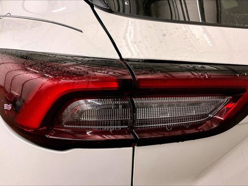 Used 2025 Ford Escape SE w/ PHEV Premium Package image 28