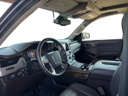 Used 2016 GMC Yukon Denali w/ Open Road Package image 9
