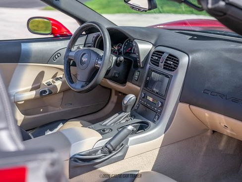 Used 2007 Chevrolet Corvette Convertible w/ Preferred Equipment Group RWD image 32