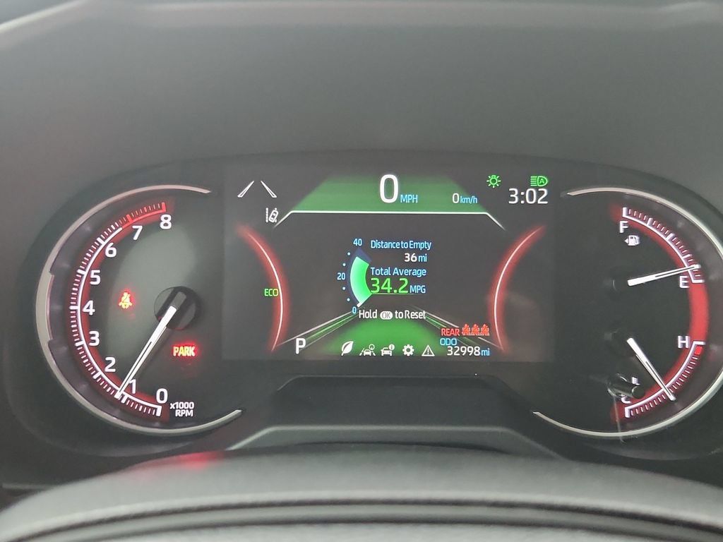 Used 2025 Toyota RAV4 XLE AWD/4WD image 25