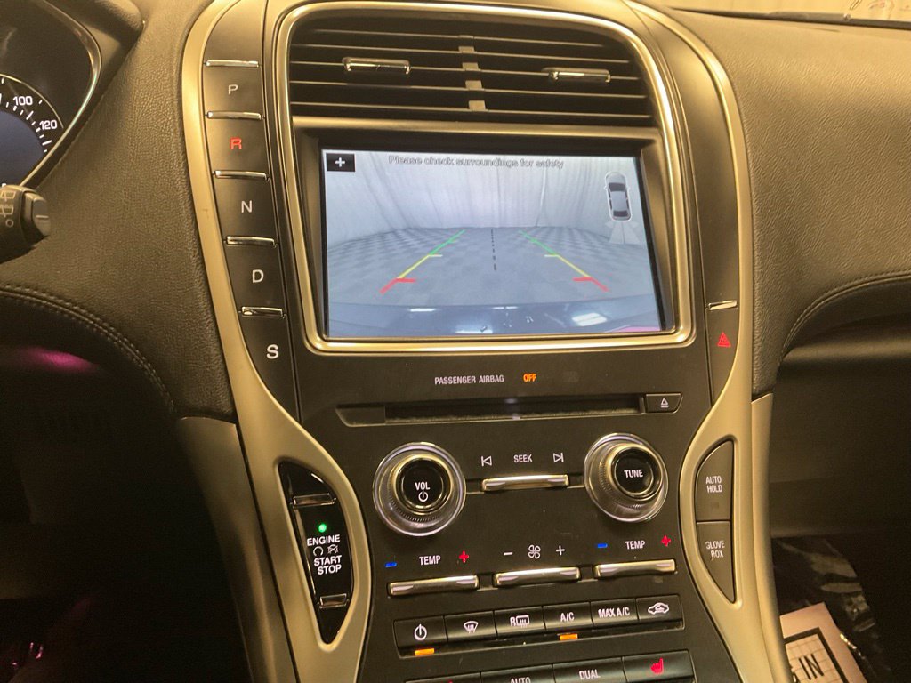 Used 2016 Lincoln MKX Select w/ Select Plus Package AWD/4WD image 7