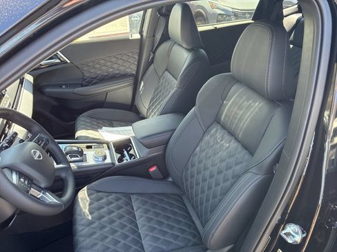 New 2026 Nissan Rogue Platinum AWD/4WD image 17