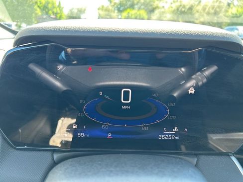 Used 2024 Chevrolet TrailBlazer LT image 34