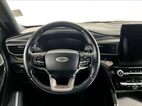 Used 2021 Ford Explorer Platinum w/ Equipment Group 601A image 5