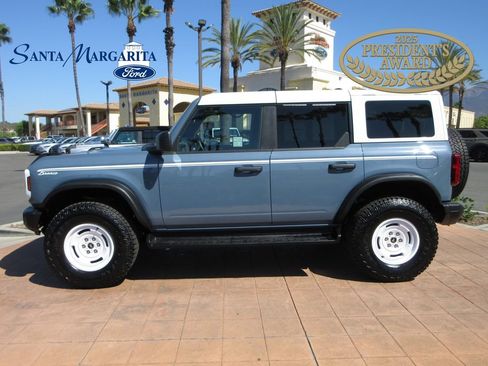 Certified 2025 Ford Bronco Heritage Edition AWD/4WD image 1