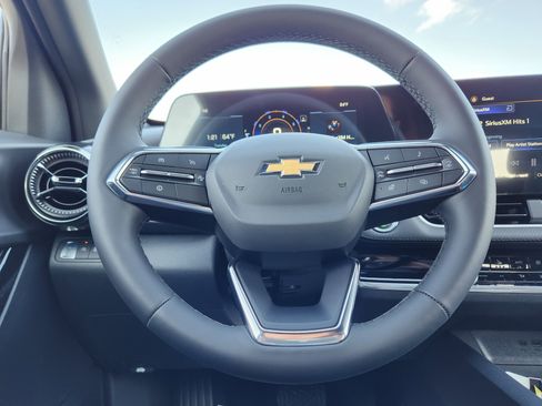 New 2026 Chevrolet Equinox LT w/ Convenience Package II image 15