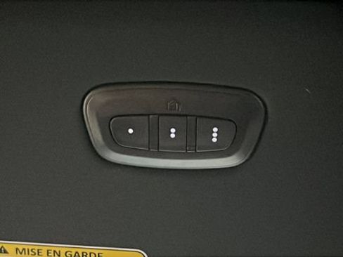 Used 2023 RAM 1500 Laramie AWD/4WD image 43