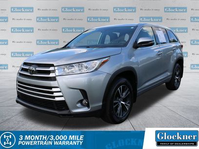 Used 2018 Toyota Highlander Plus w/ Carpet Mat Package (TMS)