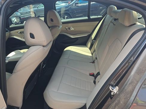 Used 2020 BMW 330i Sedan w/ M Sport Package RWD image 16