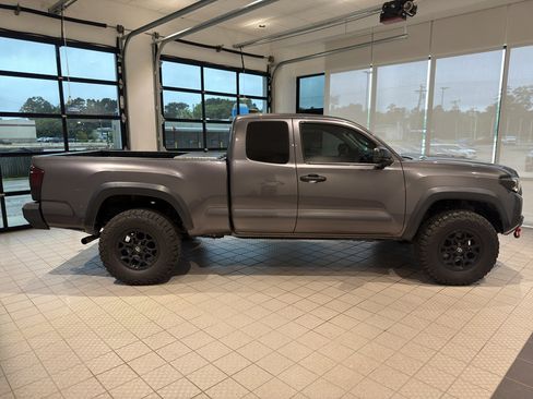 Used 2021 Toyota Tacoma SR w/ SX Package RWD image 6