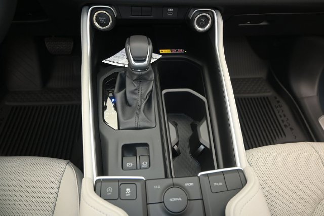 New 2026 Toyota Grand Highlander FWD image 8