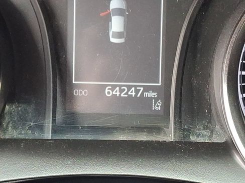 Used 2021 Toyota Camry SE FWD image 18