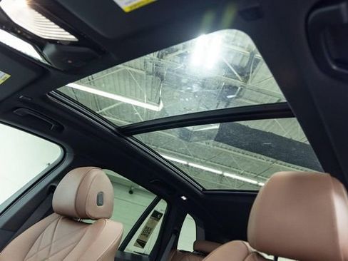 New 2026 BMW X5 xDrive40i w/ M Sport Package image 16