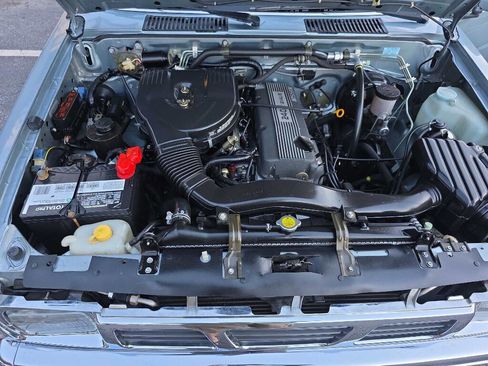 Used 1993 Nissan Pickup 2WD Regular Cab image 37