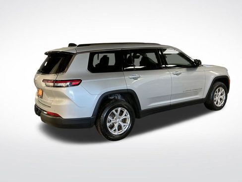 Certified 2023 Jeep Grand Cherokee L Limited w/ Trailer Tow Group (B) AWD/4WD image 5