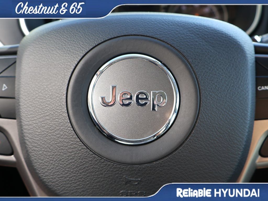 Used 2021 Jeep Cherokee Latitude Plus FWD image 26