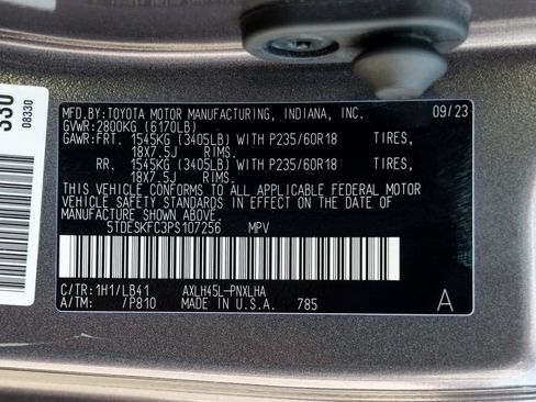 Used 2023 Toyota Sienna Platinum AWD/4WD image 62