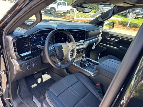 New 2025 Chevrolet Silverado 1500 High Country image 19