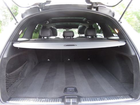 Used 2019 Mercedes-Benz GLC 300 4MATIC image 17