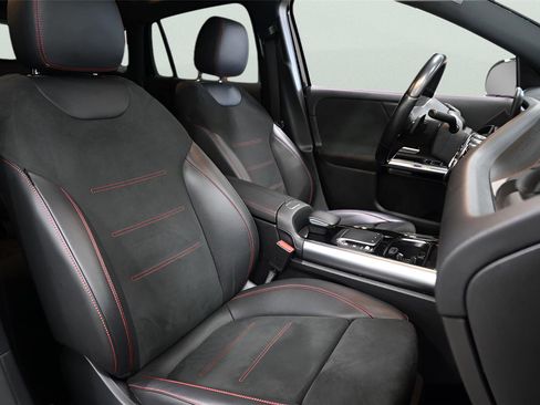 Used 2022 Mercedes-Benz GLA 250 4MATIC image 22