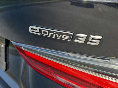 Certified 2023 BMW i4 eDrive35 w/ Premium Package image 4