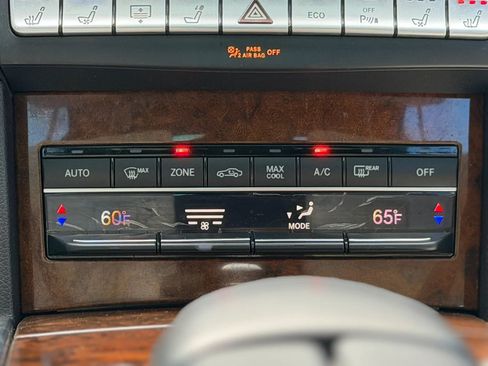 Used 2014 Mercedes-Benz E 350 Sedan image 31