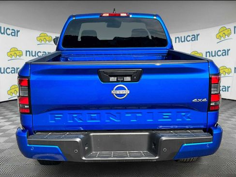 Used 2025 Nissan Frontier SV image 9
