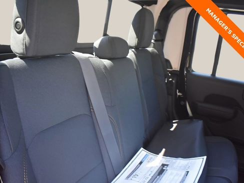 New 2025 Jeep Gladiator Sport image 13