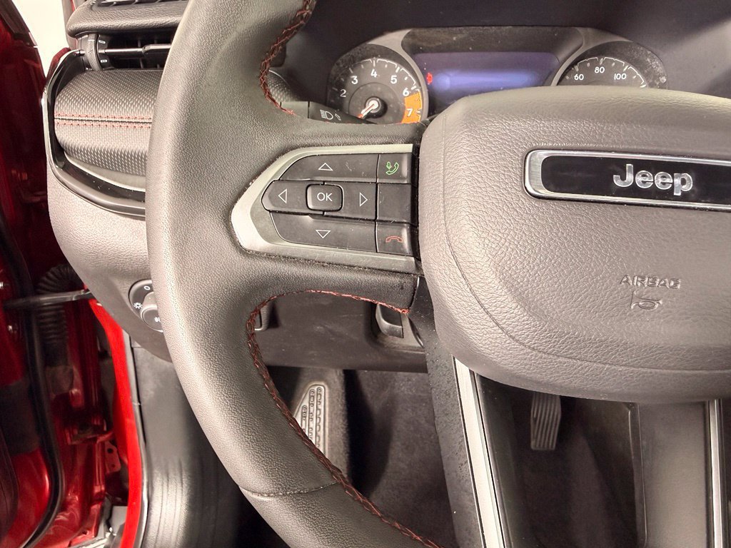Used 2025 Jeep Compass Trailhawk AWD/4WD image 21