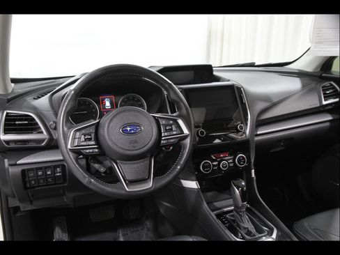 Used 2020 Subaru Forester Limited w/ Popular Package #3 image 6