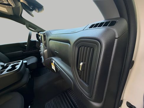 New 2026 Chevrolet Silverado 2500 Custom w/ Custom Value Package AWD/4WD image 10